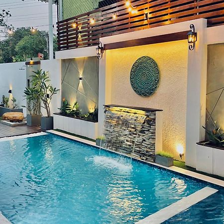 8 Plus Luxury Apartments Negombo Exterior photo